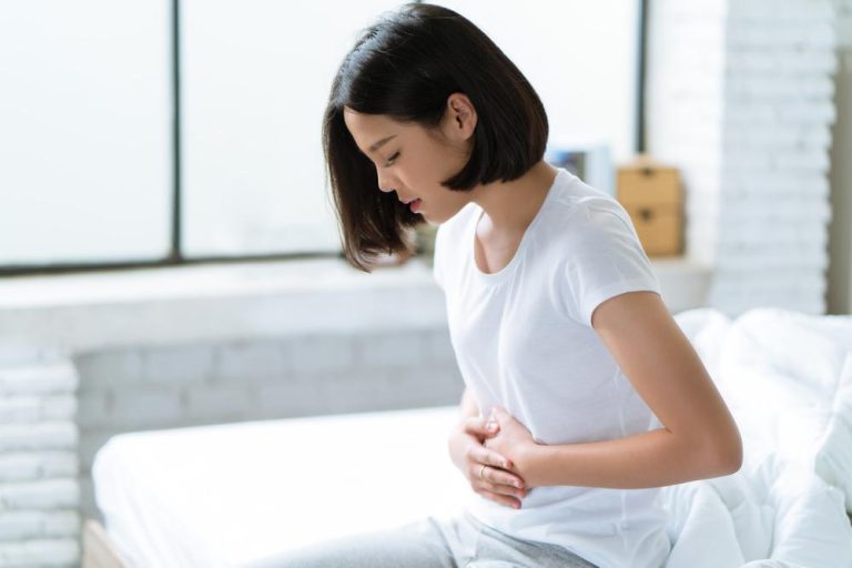 食中毒 食あたりの症状 腹痛 嘔吐等 といつからいつまで続くのか解説 Wakanote 食中毒 食あたりの症状 腹痛 嘔吐等 といつからいつまで続くのか解説 Wakanote